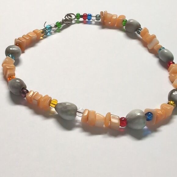 11 Peach Chipped Mother of Pearl‎ Multicolor Beaded Tennis Bracelet - Picture 2 of 4
